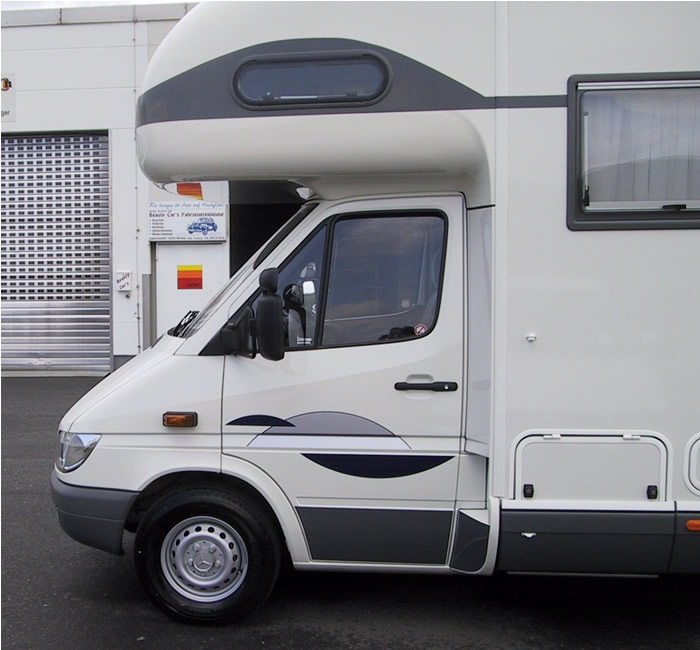 Mercedes Sprinter.